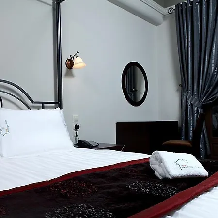 Montagna Hotel