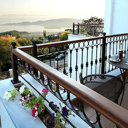Montagna Hotel Portariá